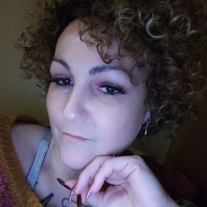 Meet your Posher, Alexandra